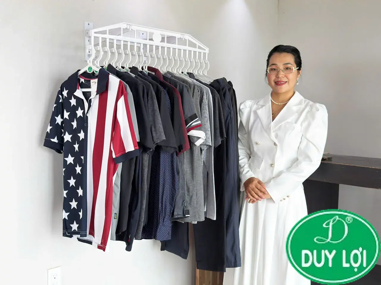 Giá Phơi Đồ Xếp Gắn Dọc Tường